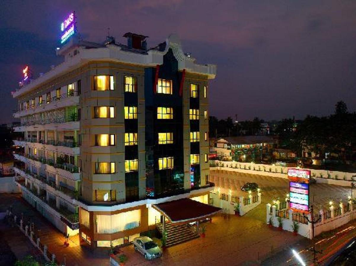 Dass Continental Thrissur Bagian luar foto
